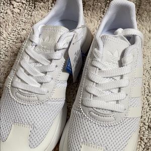 Adidas Flashback White (BRAND NEW)